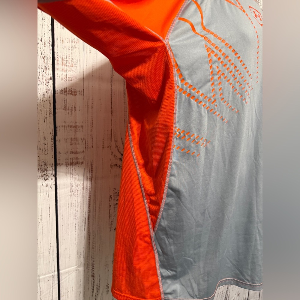 Under Armour Men's Long Sleeve Gray and Orange Tee - Picture 3 of 6